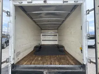 2013 Chevrolet Express Commercial Cutaway