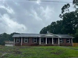 Propiedad de alquiler con 4 habitaciones y 2 baños en Decatur