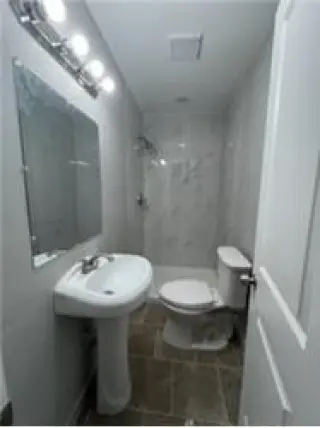 Propiedad de alquiler con 4 habitaciones y 2 baños en Decatur