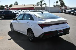 2024 Hyundai Elantra