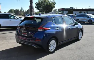 2025 Nissan Leaf