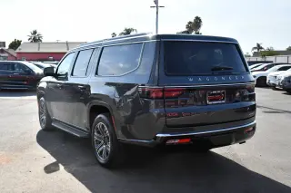 2024 Jeep Wagoneer L