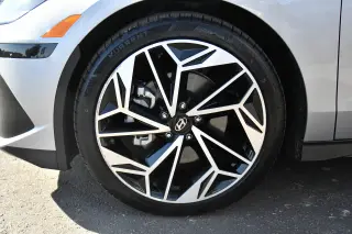 2023 Hyundai IONIQ 6