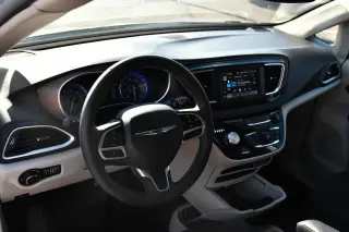 2023 Chrysler Voyager