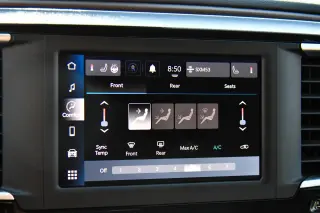 2023 Chrysler Voyager