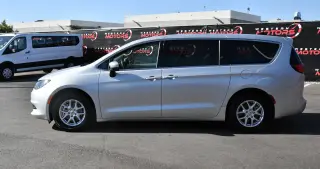2023 Chrysler Voyager