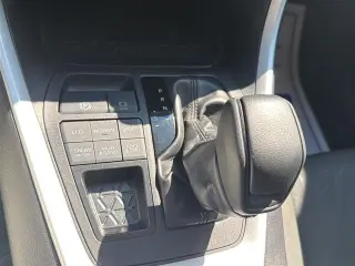 Toyota RAV4 2024 AWD XLE SUV 4p
