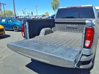 GMC Sierra 1500 2025 4x4 Elevation 4p Cabina de Tripulacion 5.8 ft. SB