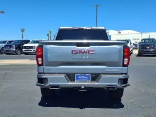 GMC Sierra 1500 2025 4x4 Elevation 4p Cabina de Tripulacion 5.8 ft. SB