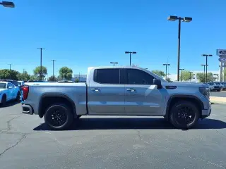 GMC Sierra 1500 2025 4x4 Elevation 4p Cabina de Tripulacion 5.8 ft. SB