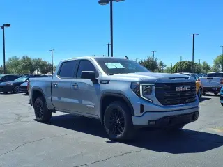 GMC Sierra 1500 2025 4x4 Elevation 4p Cabina de Tripulacion 5.8 ft. SB