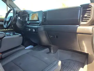 GMC Sierra 1500 2025 4x4 Elevation 4p Cabina de Tripulacion 5.8 ft. SB