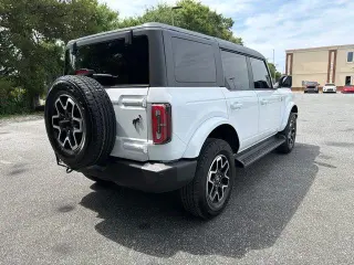 Ford Bronco 2025 4x4 Outer Banks 4p SUV