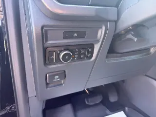 Ford F-150 2025 4x4 XLT 4p SuperCrew 5.5 ft. CA