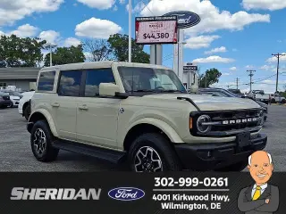 Ford Bronco 2025 4x4 Outer Banks SUV 4p.