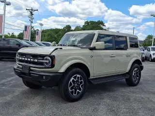 Ford Bronco 2025 4x4 Outer Banks SUV 4p.
