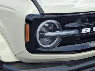 Ford Bronco 2025 4x4 Outer Banks SUV 4p.