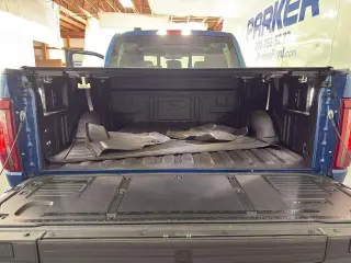 Ford F-150 2025 4x4 XLT 4 puertas SuperCrew batea de 6.5 pies