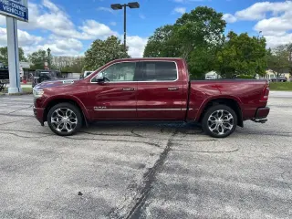 Ram 1500 2022 4x4 Limited 4p Cabina de Tripulante 5.6 ft. SB Camioneta