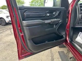 Ram 1500 2022 4x4 Limited 4p Cabina de Tripulante 5.6 ft. SB Camioneta