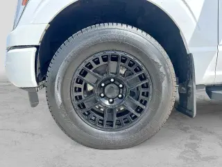 Ford F-150 2023 4x4 Lariat 4p SuperCrew 5.5 ft. SB