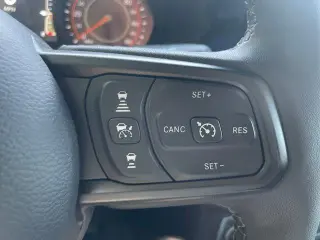 Jeep Gladiator 2025 4x4 Mojave 4p. Cabina de Tripulante 5.0 ft. Caja Corta