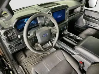 Ford F-150 2025 4x2 STX 4p SuperCrew 5.5 ft. SB