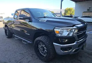 Ram 1500 2020 4x2 Big Horn 4p Puerta Cuadrada Cabina 6.4 ft. SB Camioneta