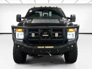 Ford F-350 Super Duty 2016 4x4 Lariat 4dr Crew Cab 6.8 ft. SB SRW Pickup