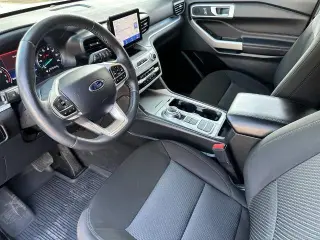 Ford Explorer 2024 XLT 4p SUV