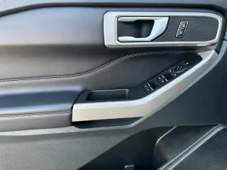 Ford Explorer 2024 XLT 4p SUV