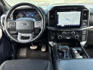 Ford F-150 2023 4x2 XLT 4p SuperCrew 5.5 ft. SB