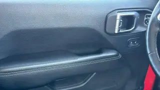 Jeep Wrangler Unlimited 2018 4x4 Sahara 4p SUV (lanzamiento a mitad de año)