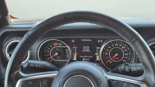 Jeep Wrangler Unlimited 2018 4x4 Sahara 4p SUV (lanzamiento a mitad de año)