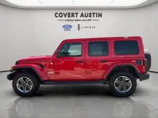 Jeep Wrangler Unlimited 2018 4x4 Sahara 4p SUV (lanzamiento a mitad de año)