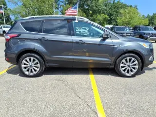 Ford Escape 2018 AWD Titanium 4p SUV