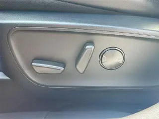 Ford Escape Plug-In Hybrid 2025 PHEV SUV 4p.