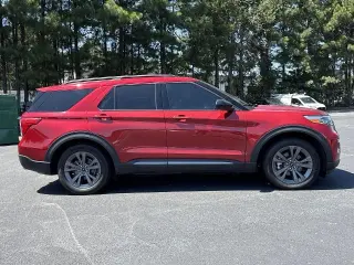 Ford Explorer 2024 XLT 4p SUV