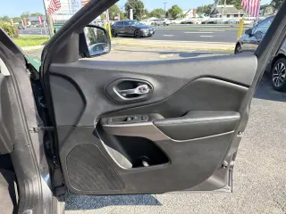 Jeep Cherokee 2019 4x4 Limited 4p SUV