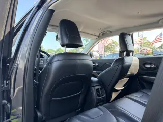 Jeep Cherokee 2019 4x4 Limited 4p SUV