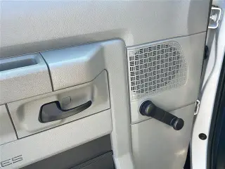 Ford E-Series 2012 E-350 SD XL Van de Pasajero de 3 Puertas