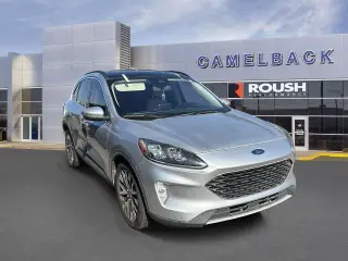 Ford Escape Hybrid 2020 Titanium 4p SUV