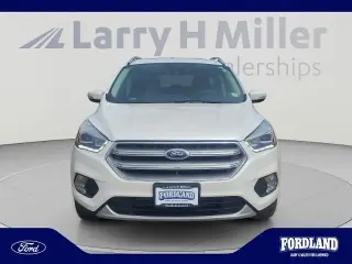 Ford Escape 2017 AWD Titanium 4p SUV