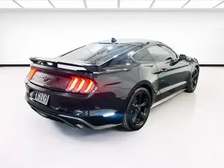 Ford Mustang 2022 EcoBoost Premium 2p Fastback