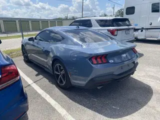 Ford Mustang 2024 EcoBoost 2p Fastback