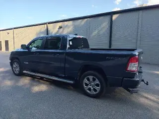Ram 1500 2021 4x4 Big Horn 4p. Cabina de Tripulación 6.4 ft. SB Camioneta
