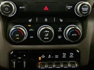 Ram 1500 2019 4x4 Rebel 4p Crew Cab 5.6 ft. SB Pickup