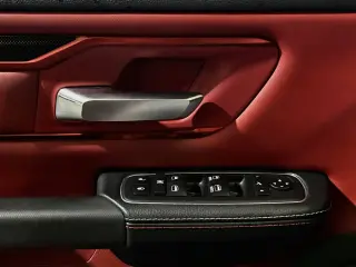 Ram 1500 2019 4x4 Rebel 4p Crew Cab 5.6 ft. SB Pickup