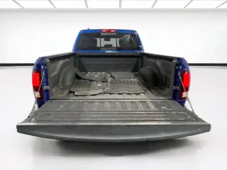 Ram 1500 2017 4x4 Rebel 4p Camioneta Cabina Cuadrada 5.5 pies ST
