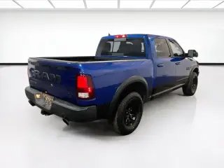 Ram 1500 2017 4x4 Rebel 4p Camioneta Cabina Cuadrada 5.5 pies ST